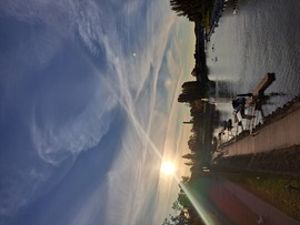 Naplemente mini szivárvánnyal