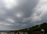Lassan Pécsre ér a vihar