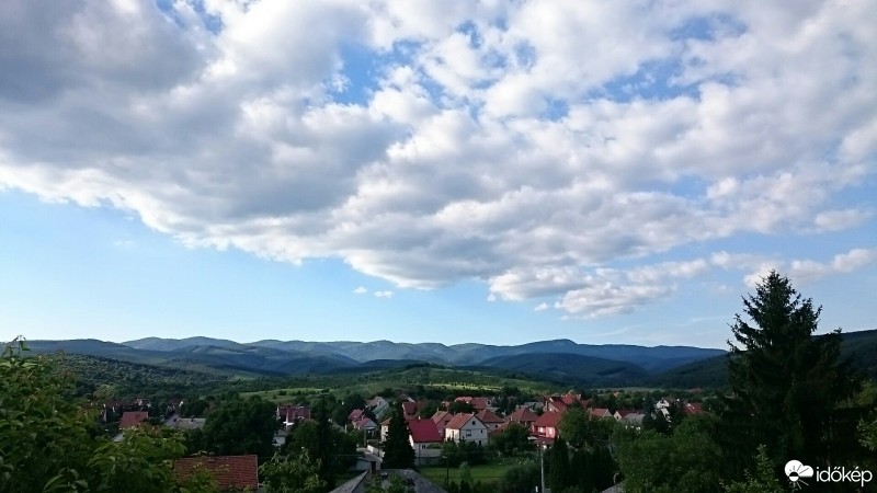 Felsőtárkány