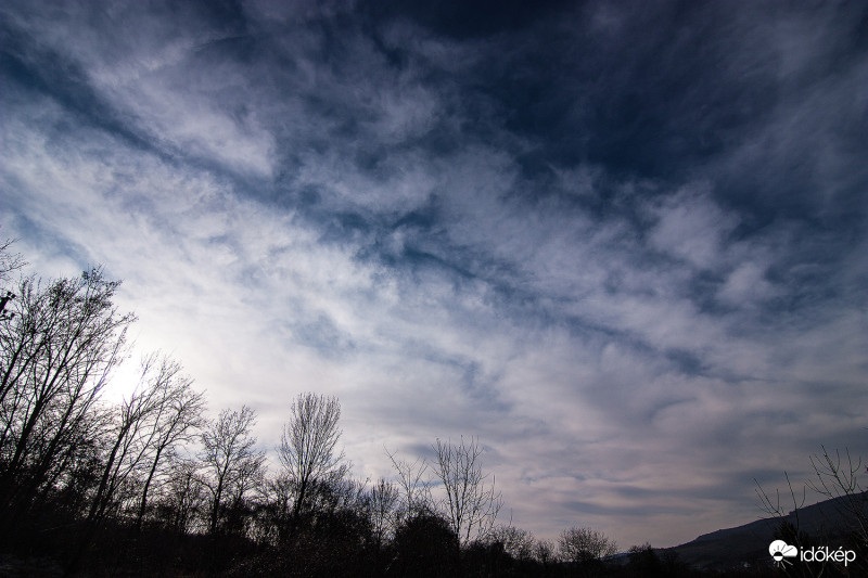 Havazás előtt fátylak