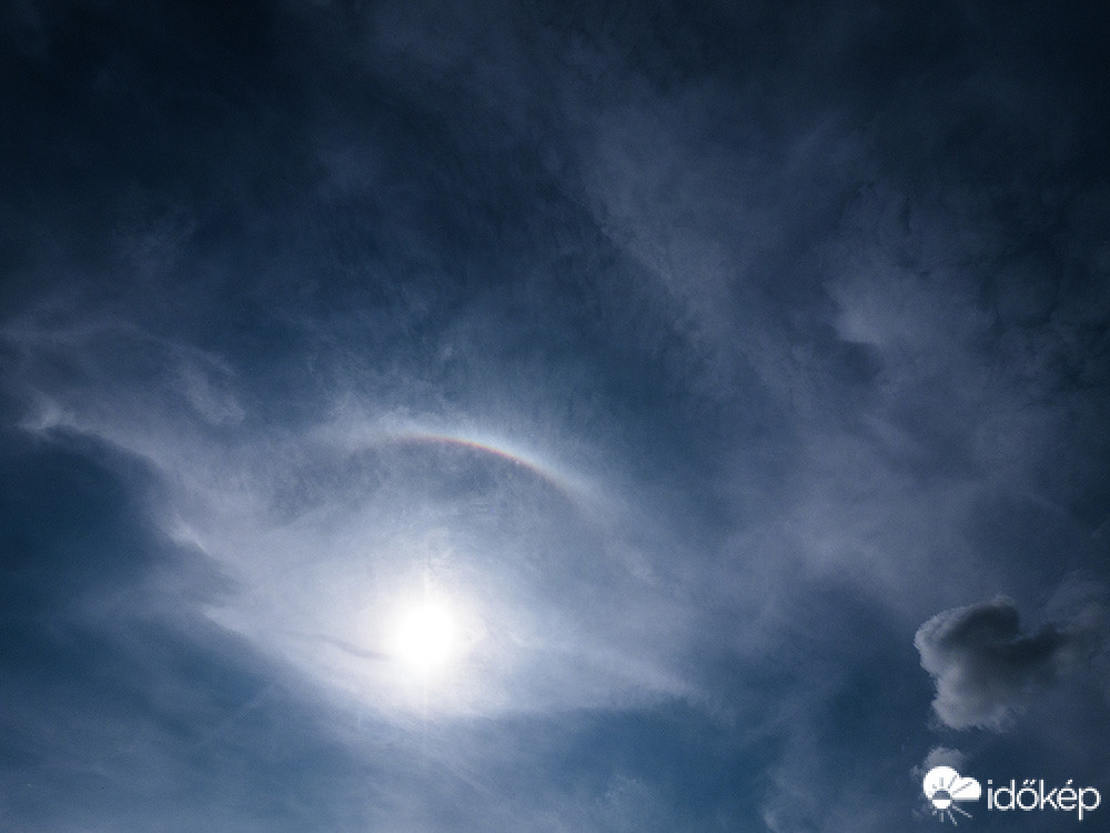 Jó ebédhez halo-ív