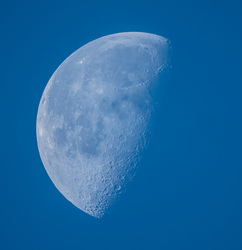 utolsó negyed előtt