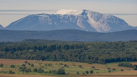 Schneeberg látványa Sopronból 
