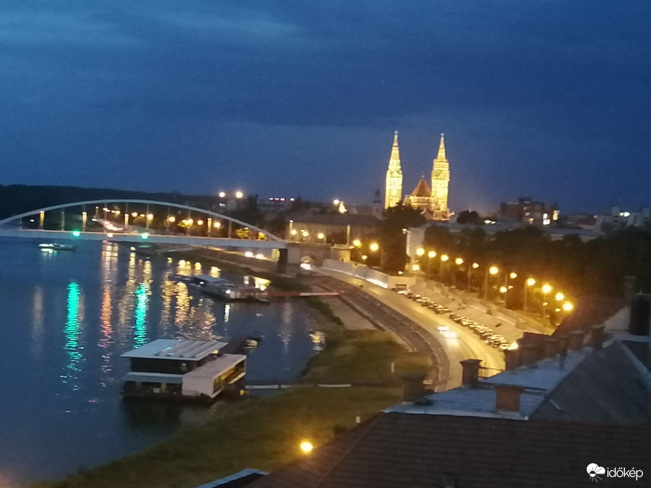 Szeged este