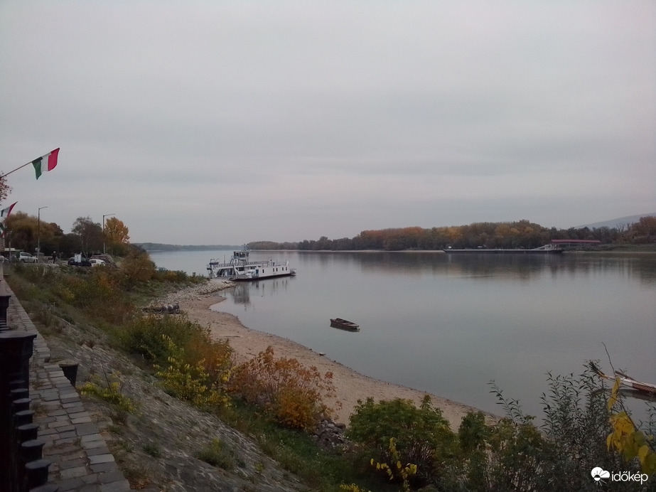 Vác, Duna-part