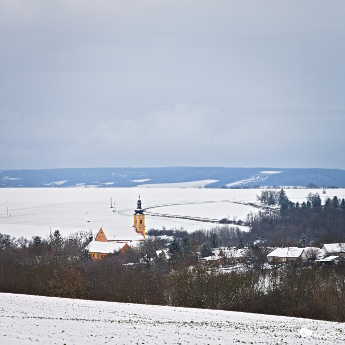 Andocs hótakaró alatt
