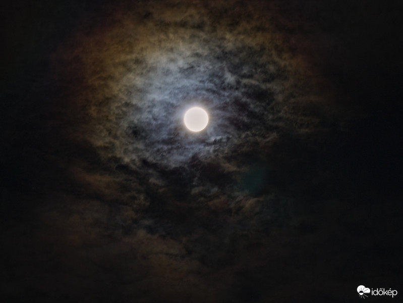 Holdhalo a 2020.01.10-i holdfogyakozáskor