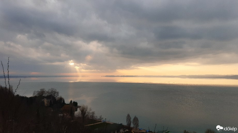 Balatonvilágos