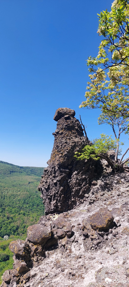 Vadálló-kövek
