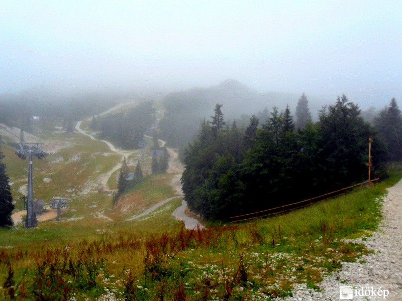 Vogel csúcs /Slovenia/ eső, szél, 7,9 Cesius fok,július 24.