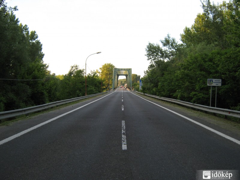 A lezárt híd
