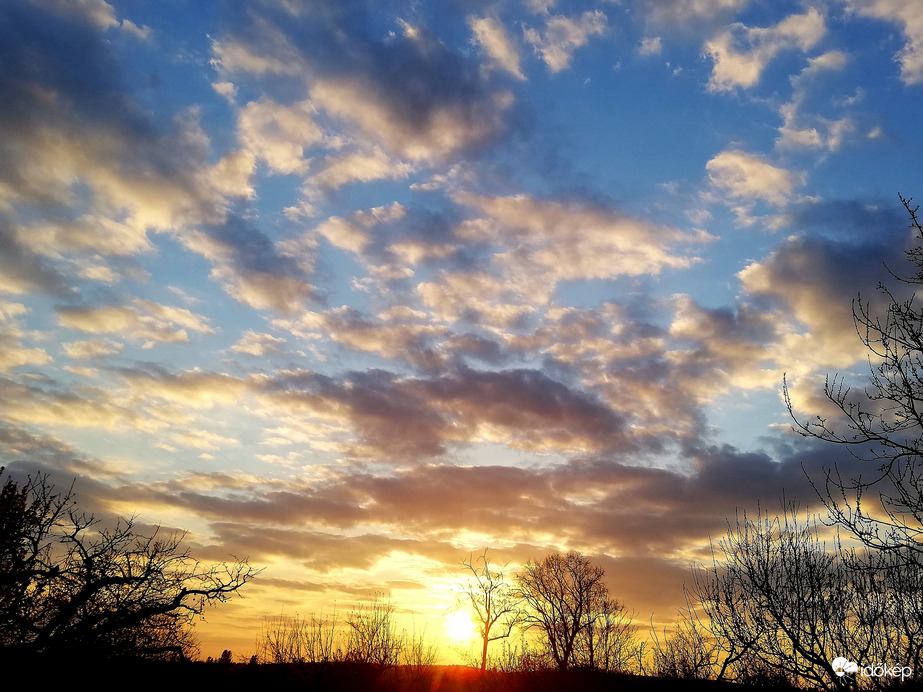 Polgárdi, naplemente előtt 