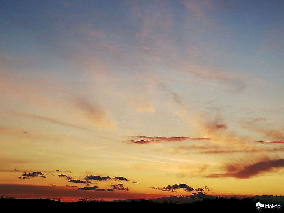 Esti színek és formák 