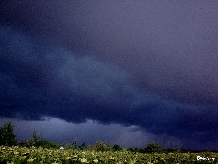 Polgárdi, ez elég csúnyán néz ki