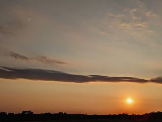 Polgárdi, elválasztó-felhő :)