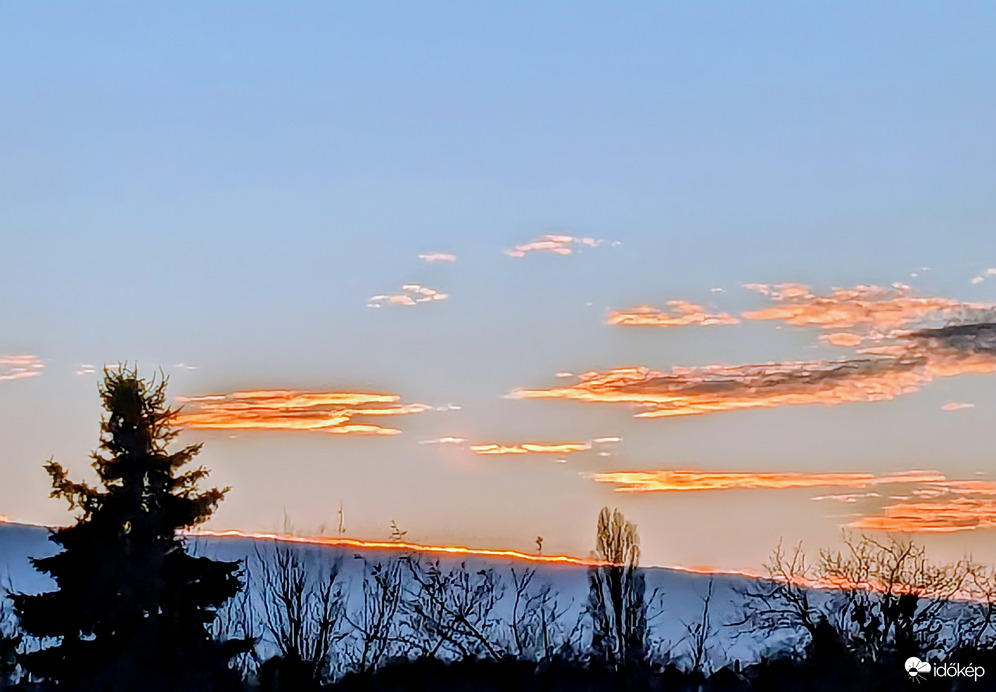 Polgárdi, hűvös alkony