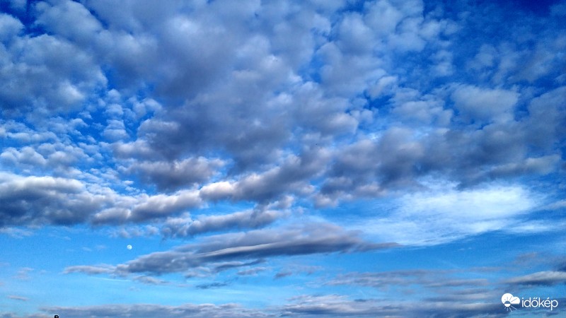 Délutáni felhőkép