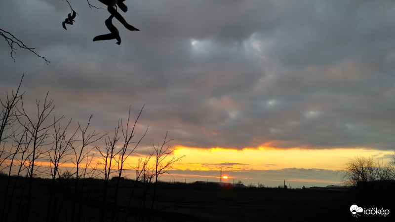 Felhők ölelésében