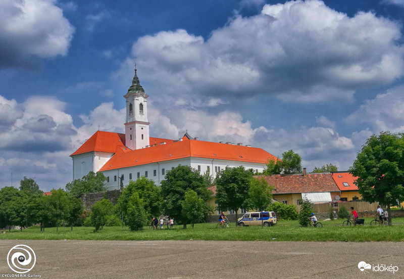 Vác