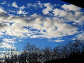 DÁNY,  VÉGRE NAPOS, FELHŐS KÉSŐDÉLUTÁN -- 2026 02 23