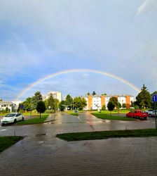 Eső után.