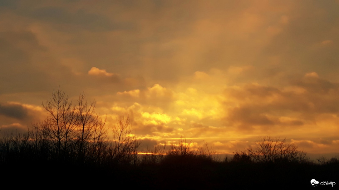 Naplementés varázslat