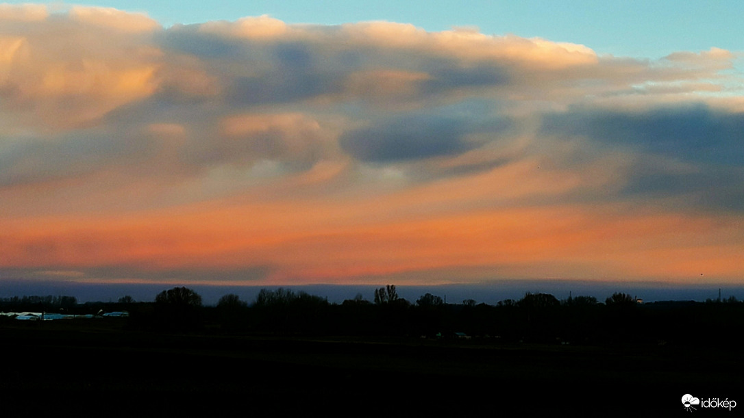 Napkeltés ébredés