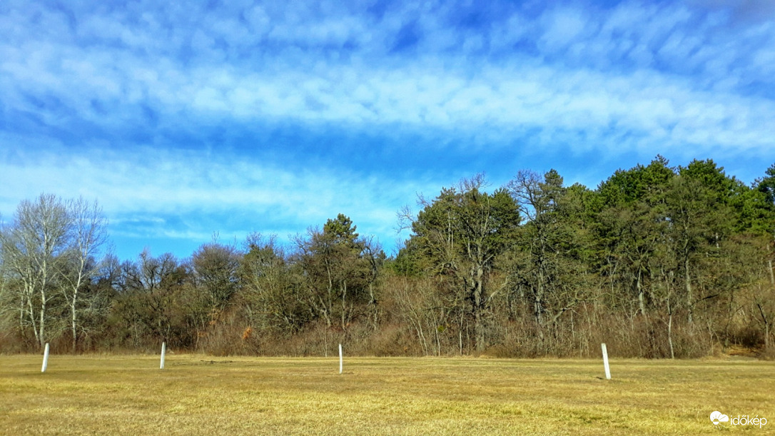 Cirrusok a délutánban