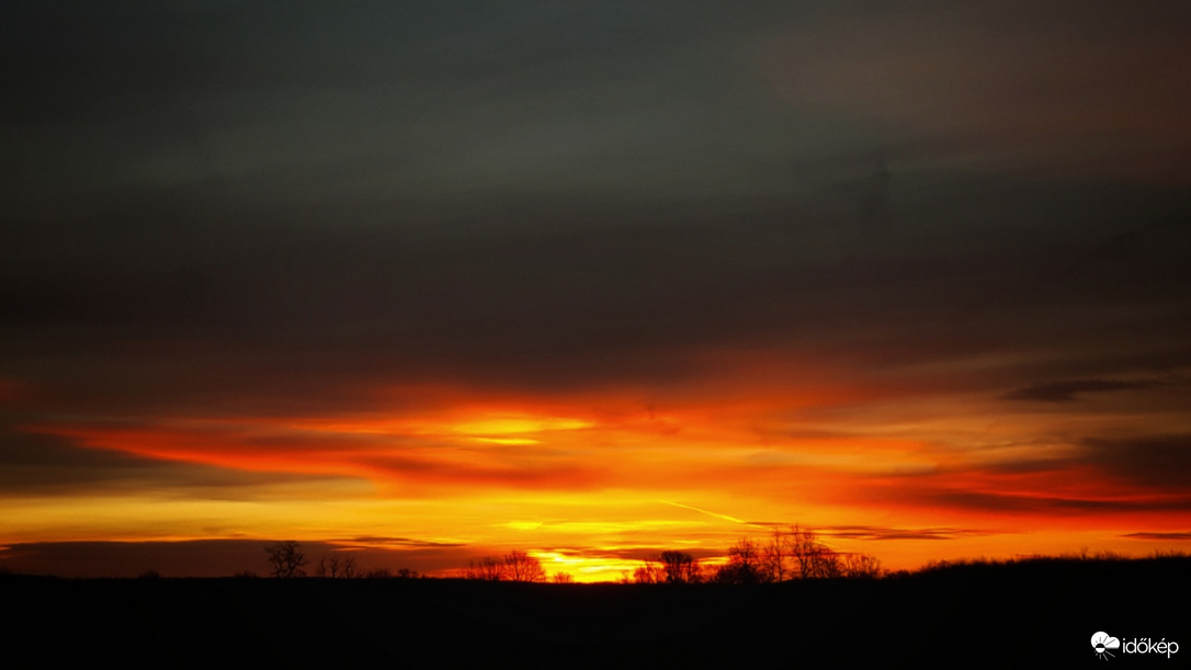 Festői napkelte Császáron 02.06.
