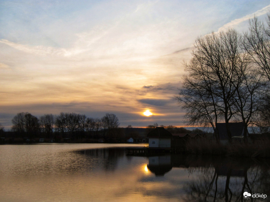 Napkeltés tükröződés