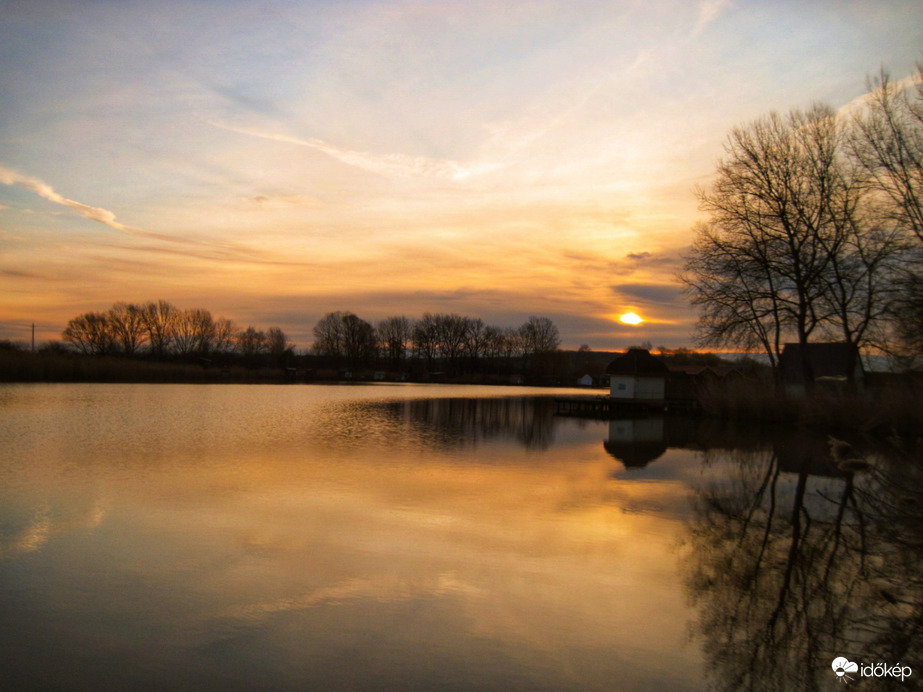 Napkeltés tükröződés