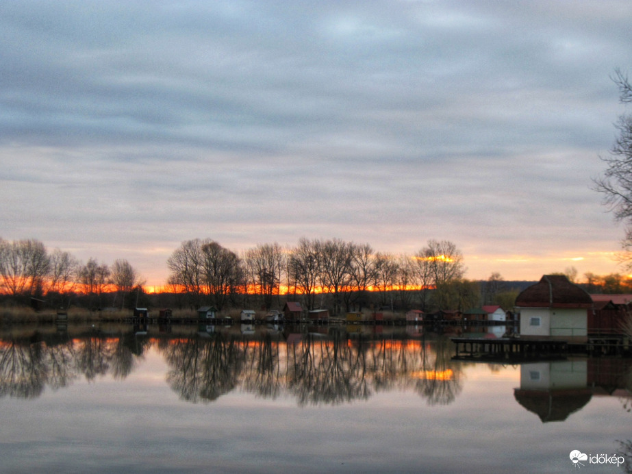 Napkeltés tükröződés