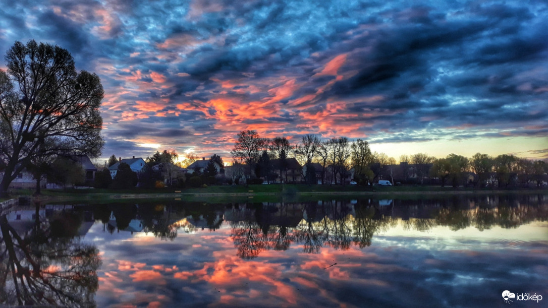 Napkeltés tükröződés