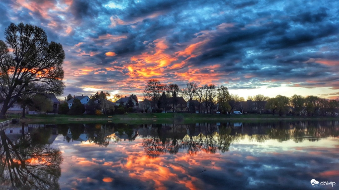 Napkeltés tükröződés