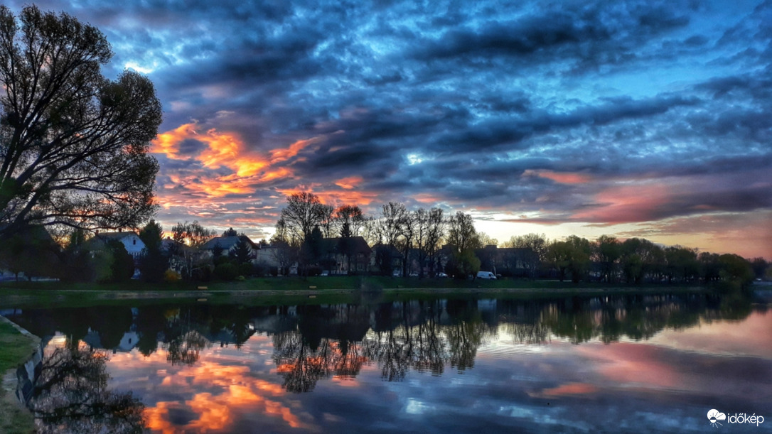 Napkeltés tükröződés