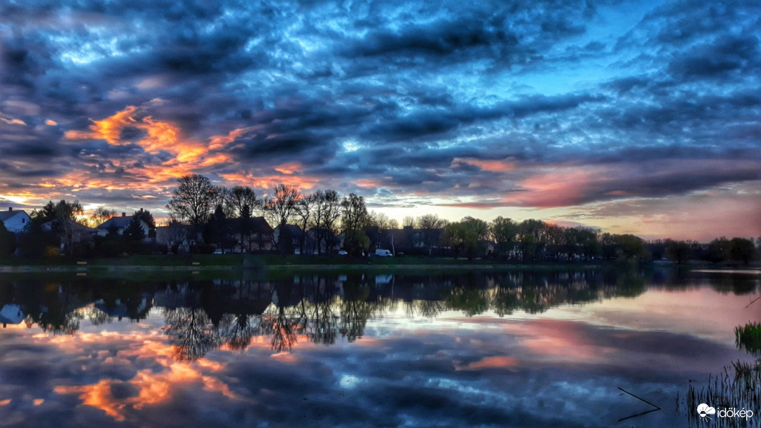 Napkeltés tükröződés