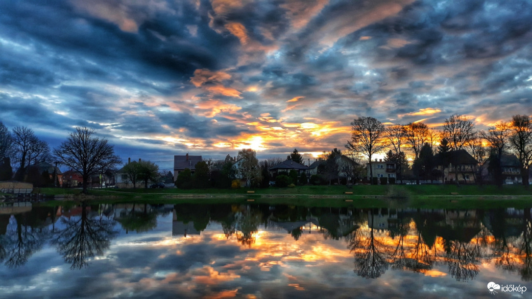 Napkeltés tükröződés