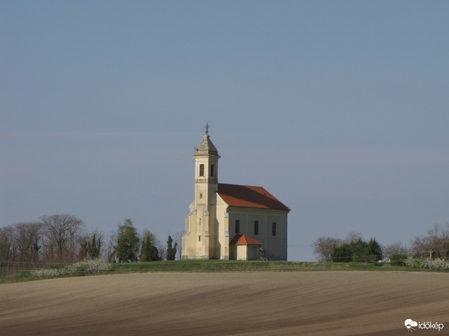 Szákszend