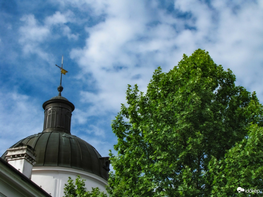 Felhős pillanatok a Gödöllői Grassalkovich-kastély parkjában