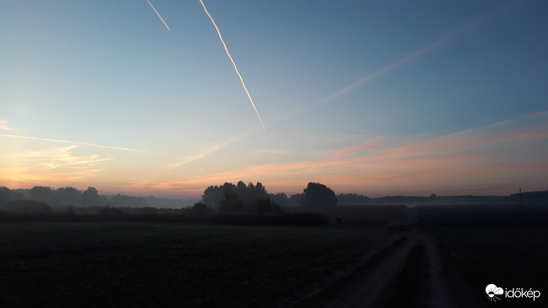 Napkelte ideji ködtenger