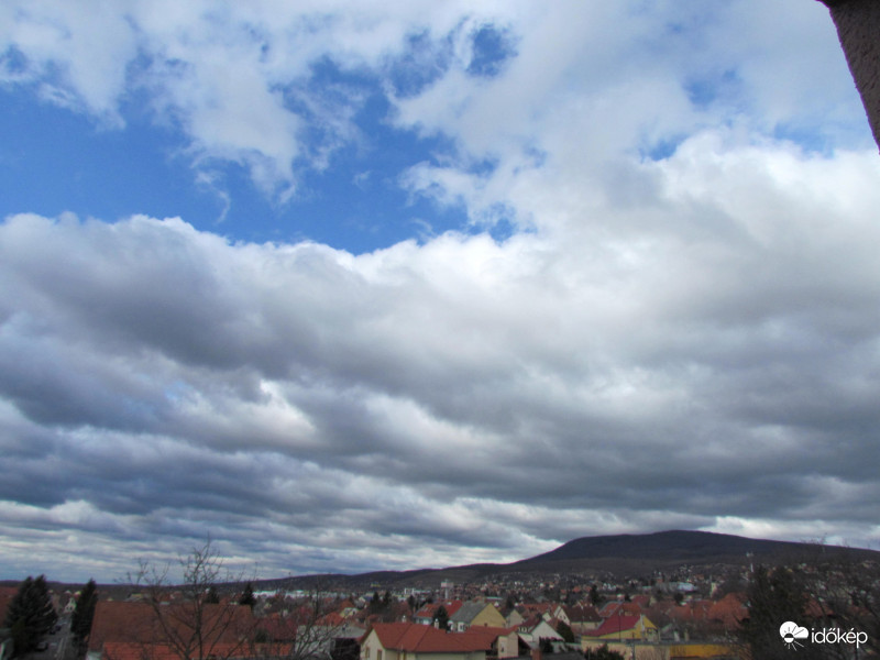 Frontátvonulás Pécs