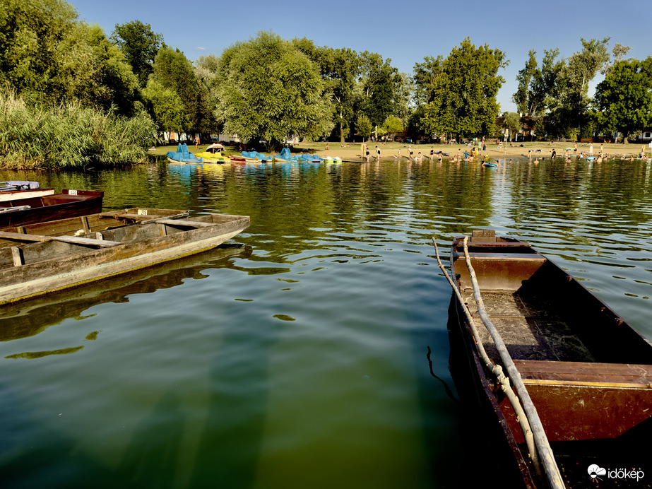 A mindig csodás Holt-Tisza. :-)