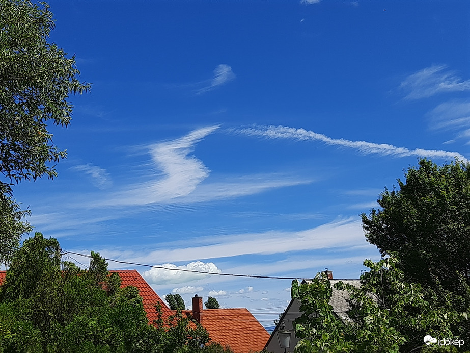 S kanyar a levegőben