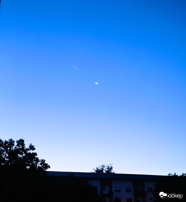 Jupiter, Vénusz és a holdsarló