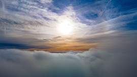 Köd feletti napsütés