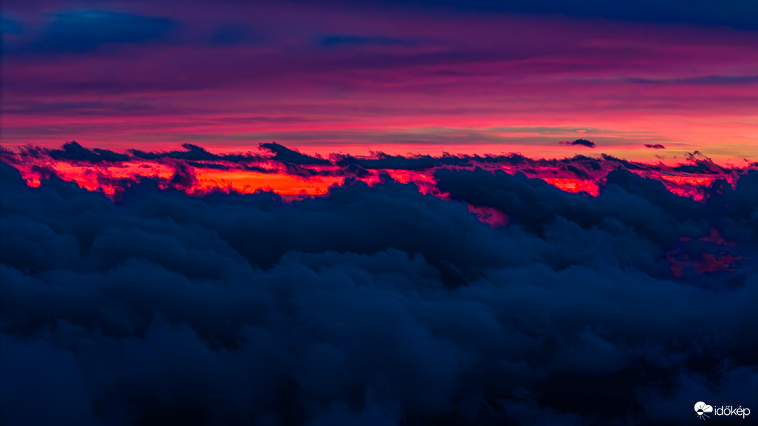 Tűzvörös búcsú a naptól  