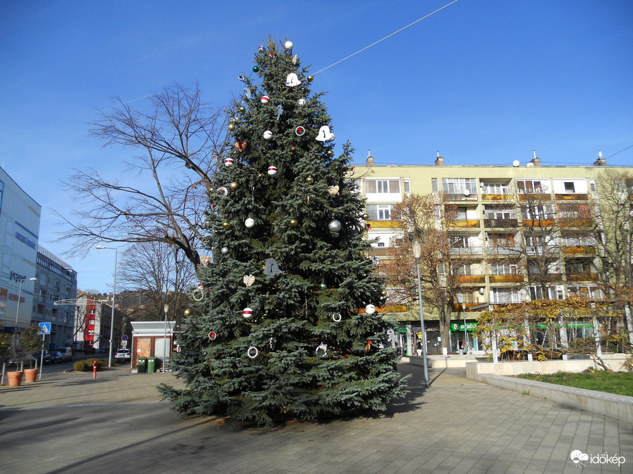 Áldott békés boldog karácsonyi ünnepeket kívánok az időkép csapatának és minden és honlap látogatónak 