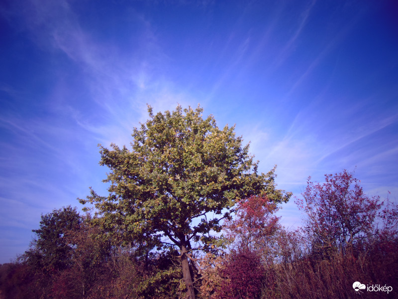 Ma délutáni égkép északkeleti égtájon