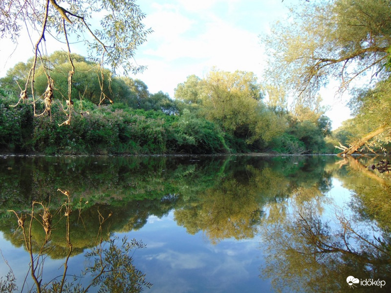A Rába folyó,még a nyáron
