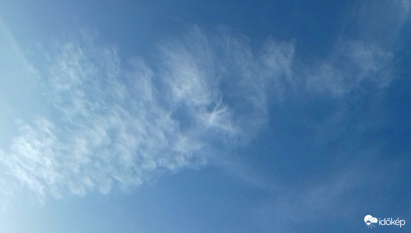 Ma reggeli égkép Sopron felett